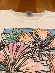 Vintage 1990’s Hawaiian Hibiscus Flower Print T-Shirt Size Large Tropical