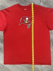 NFL Tampa Bay Buccaneers Men’s Red Shirt size XL