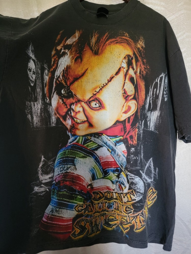 CHUCKY JUMBO PRINT ON A SHAKA HEAVYWEIGHT T “OVERSIZED FIT