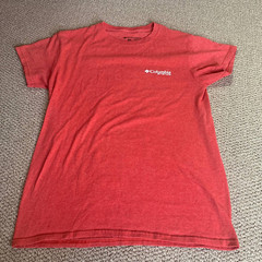 Columbia PFG Mens T Shirt Small Red Short Cap Sleeves Crew Neck Straight Hem