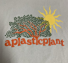 Green A Plastic Plant Tee Shirt SMALL – Preowned