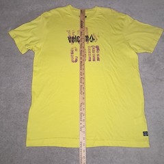 Y2K Volcom Stone Skateboard T-shirt Mens Large Slim Yellow Logo Spellout