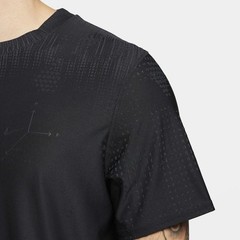 Size L- Nike Men’s APS Dri-FIT ADV Short-Sleeve Versatile Top, Black.