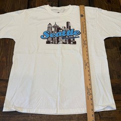 Fruit of the Loom Seattle Washington Skyline Graphic T-Shirt White Mens XL VTG