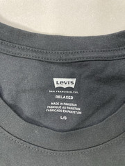 Levi’s 501 Reasons Why I Like My Button Fly Graphic T-shirt Men Relax Large