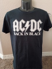 AC/DC Back In Black MENS BLACK T-SHIRT – SIZE SMALL – Great Condition ROCK BAND