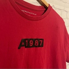 Aeropostale men’s A1987 box graphic tee