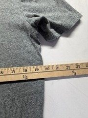 Hollister Must Have Collection T Shirt Mens Medium Heather Gray Embroidered Logo