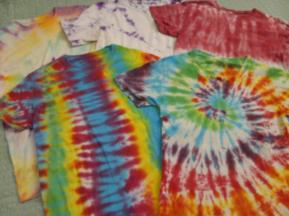Lot of 5 Men’s Small Tie Dye T Shirts Varied Style, Brand, Pattern