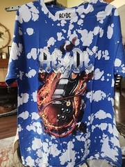AC/DC T-Shirt Medium Guitar in Flames 2000s New A107 Tour Concert Excellent
