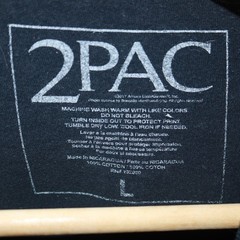 2pac Unisex Graphic Crewneck T-shirt Black Gold Red Print Size L
