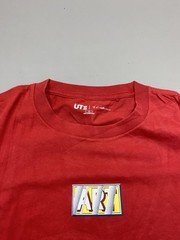 Uniqlo Roy Lichtenstein Shirt Mens Small Red ART In The Car Graphic Tee Pop Art