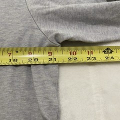 Mountain Hardwear Men’s Long Sleeve T Shirt XL Gray Base Layer Spellout Hiking