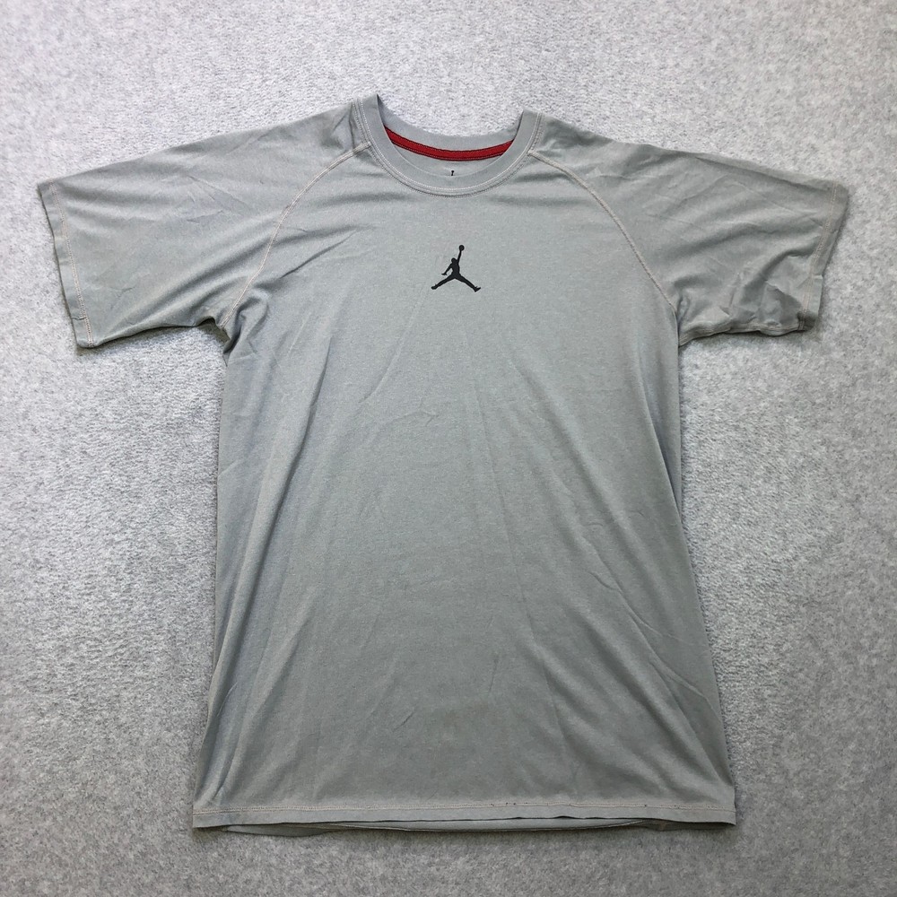 Air Jordan Shirt Men’s Medium Grey Crew Neck Jumpman Logo Lightweight Dri-Fit
