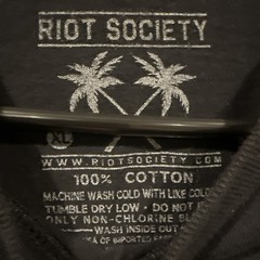 Riot Society Men’s T-Shirt Size Xl
