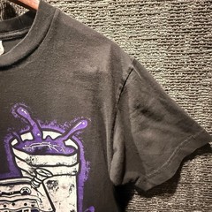 Shaka Active Graphic T-Shirt Size M