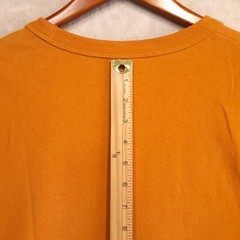 Uniqlo Mens Basics Round/Crewneck T-Shirt Sz.L/Yellow Gold/Ribbed Collar