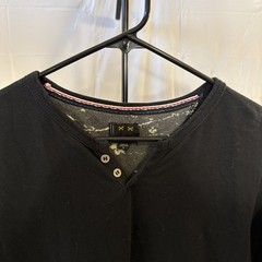 Navy Yard California Black Large T-Shirt V-neck With Buttons