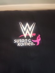 Mens XL WWE Ultimate Warrior Unleash Your Warrior T Shirt Komen Breast Cancer