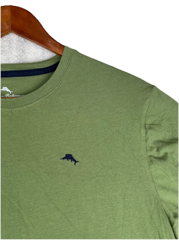 Tommy Bahama 95% Poly 5% Spandex Basic Marlin Short Sleeve Tee: Men’s Medium