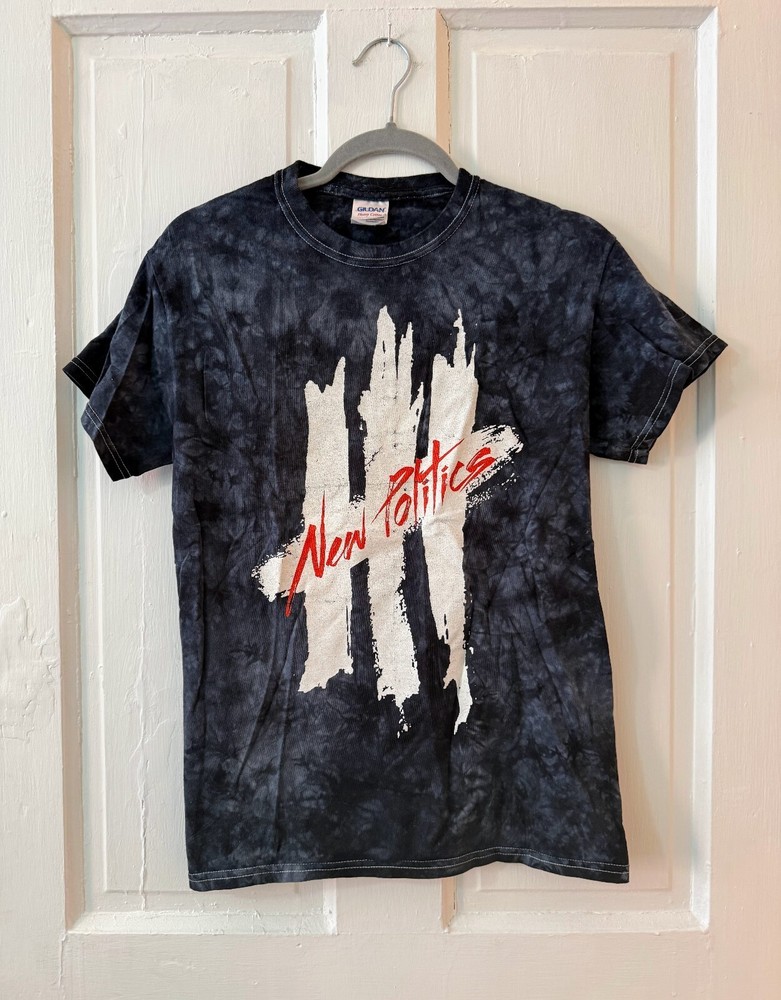 NEW POLITICS Band T Shirt Men’s Small Tye Dye EDM Pop Alternative DANISH ROCK