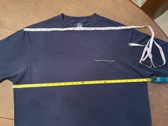 NWT Tommy Hilfiger blue mens t-shirt Size Large, 100% cotton, machine washable.