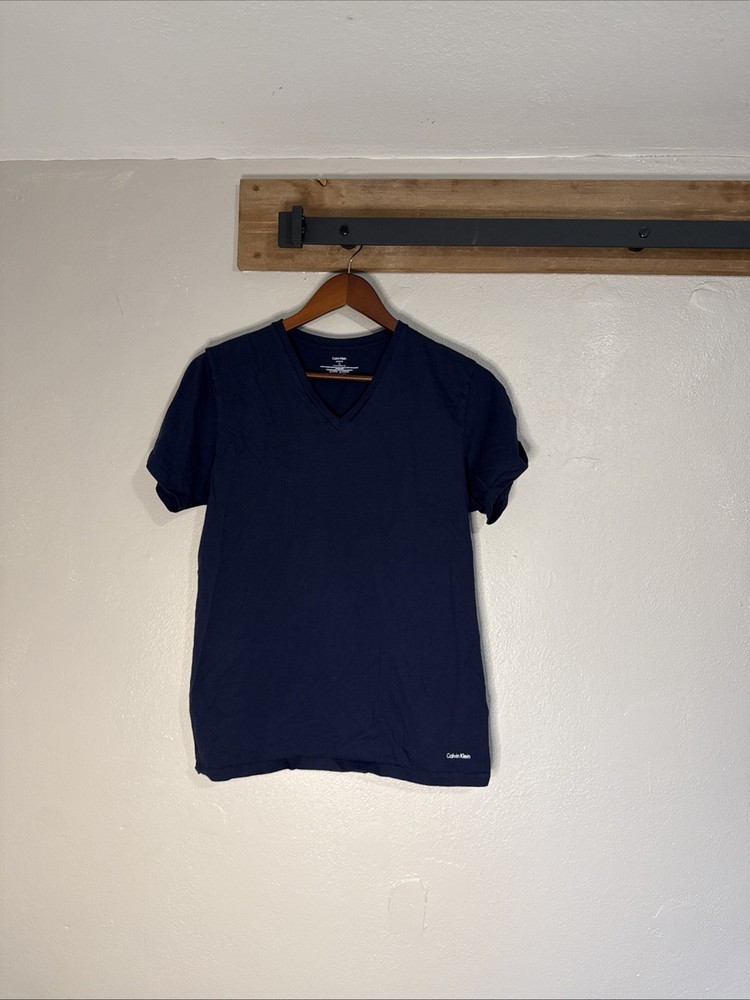 Calvin Klein Men Classic Fit V Neck T Shirt Navy Blue Medium Casual Short Sleeve