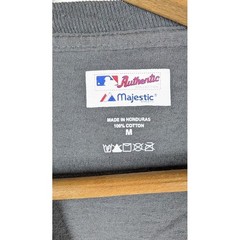 New York Yankees T-Shirt Men’s Size Medium Majestic Casual Lightweight Summer