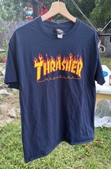Men’s Thrasher Magazine Skateboard Flames Navy Blue Graphic T-shirt (Large)