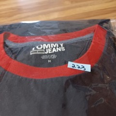 Tommy Jeans Hilfiger Men’s M Long Sleeve Black Crewneck Red Ribbed Collar Shirt