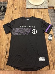 Outerstuff Call of Duty League Men’s Toronto Ultra Short Sleeve Away Jersey SZ M