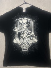VTG 90s Dub Streetwear Mens XXL Skull Music Hip Hop Rock Skeleton Boombox Shirt