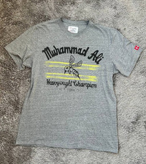Under Armour Roots of Fight Muhammad Ali Shirt Mens XL Gray Heavyweight
