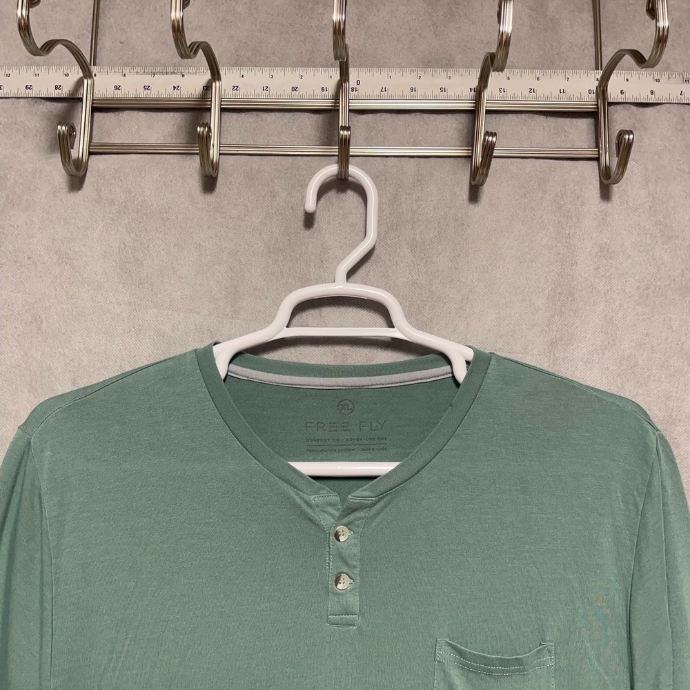 FREE FLY Shirt Men XL Green Henley Performance Bamboo Active Workout Gym Tee