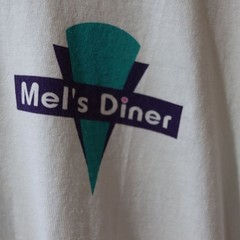 Gildan Vintage Mel’s Diner White T-shirt Back Graphic Old Classic Cars LG