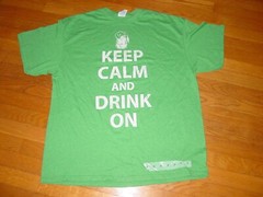 KEEP CALM DRINK ON Irish St Patrick’s Day college drink BEER T-Shirt … LARGE