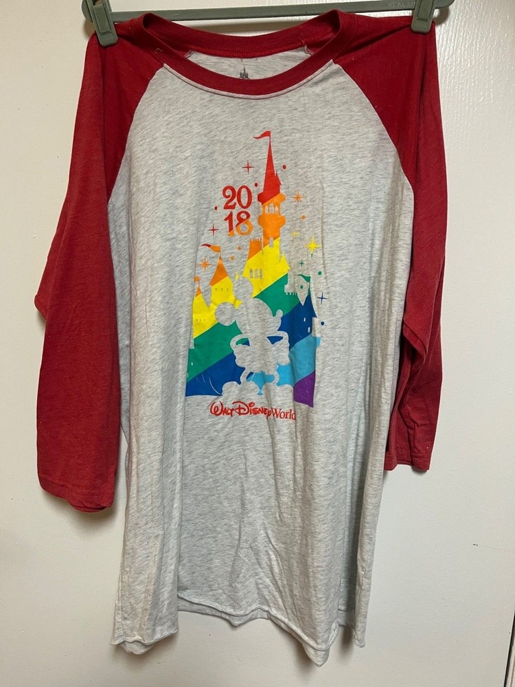 Walt Disney World Men’s 2018 T Shirt 3/4 Sleeve Gray and Red Size XXL