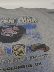 NCAA Frozen Four College Ice Hockey Columbus Ohio 2005 Vintage T-Shirt Size XL