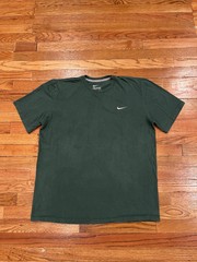 Nike Embroidered Swoosh Logo T Shirt Men XL