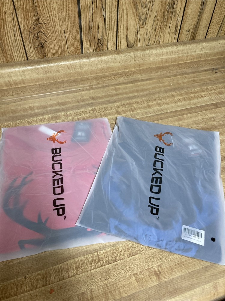 2 Pack Bucked Up Men’s Flag T Shirt Black/Blue Black/Red Logo Size XL New
