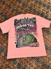 HELLSTAR BRAINWASHED 3005 WORLD TOUR PINK GRAPHIC MEN’S TEE SIZE L