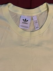 Mens Adidas Tshirt embroidered Trefoil Logo XL Yellow