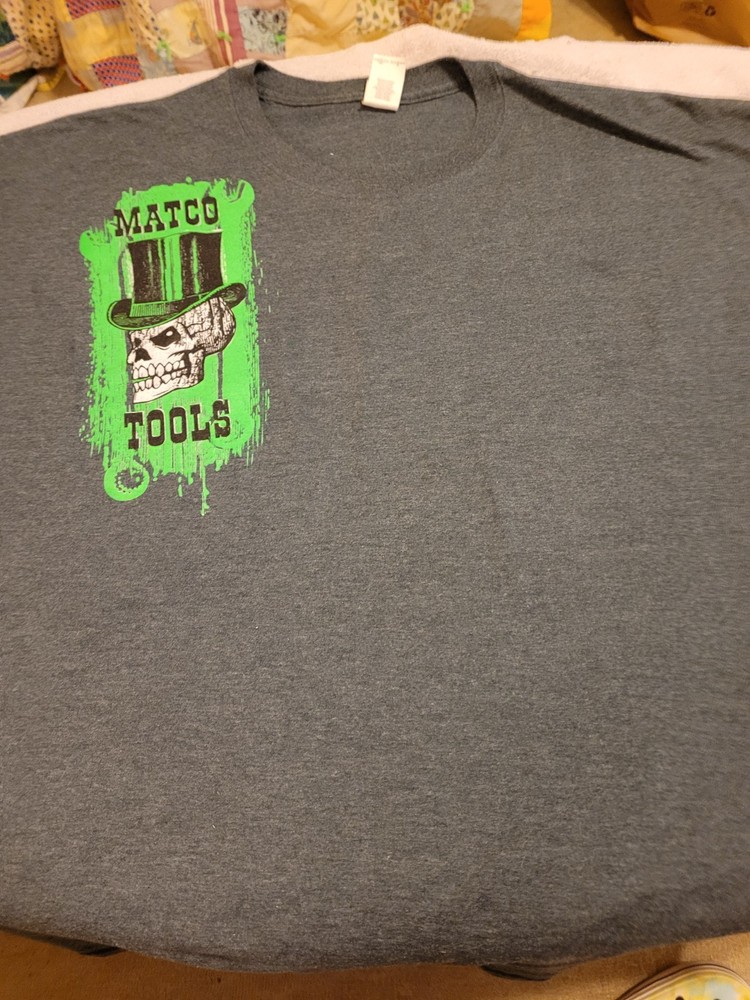 Men’s Gray With Green Skull Short Sleeved T-Shirt Size 3XL Matco Tools