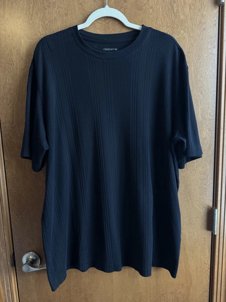Men’s Shirt Short Sleeve Size XLT Black Textured Stripe Crewneck Tall Claiborne