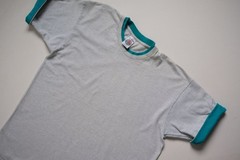 MUNSINGWEAR VTG 90s RETRO USA MADE BLANK REVERSIBLE SLEEVE GRAY T SHIRT SZ M