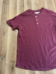 Goodthreads Shirt, Men’s Size Medium, Maroon, Short Sleeve, Quarter Buttons