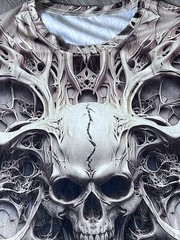 “ROOTED SKULL”