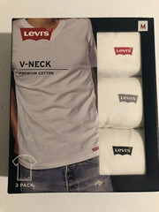 Levi’s 3 Pack V-Neck T-Shirts Medium White Premium Cotton Blend Tag-Free Levis