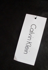 MENS CALVIN KLEIN V-NECK SLIM FIT BLACK T-SHIRT SIZE M