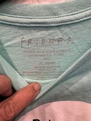 NBC FRIENDS TV Show Sitcom Unisex Reunion Jennifer, Lisa Matt, Cox T-shirt XL